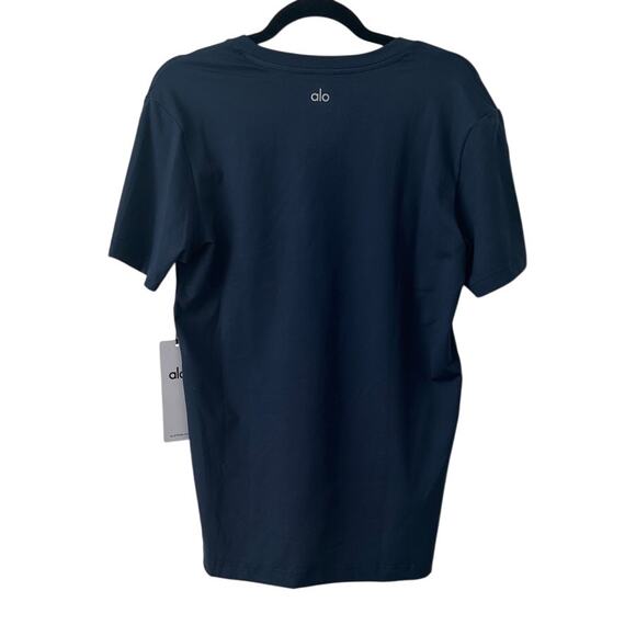 SOLD OUT Alo Conquer Reform Crewneck Short Sleeve Small NWT - Picture 5 of 6